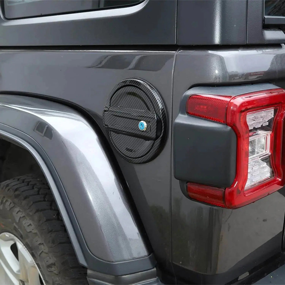 For 2018+ Jeep Wrangler JL JLU Locking Fuel Filler Cover Aluminum Gas Tank Carbon Fiber Texture NOT FIT 4XE