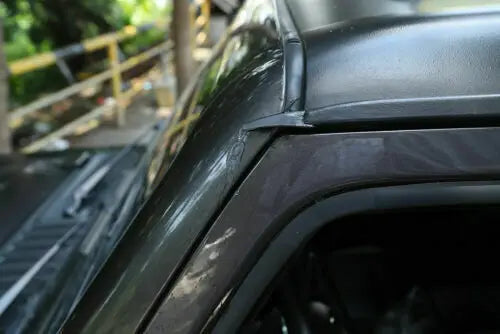 For 2018+ Jeep Wrangler JL & Gladiator JT Roof Rainwater Shield Diversion Slot Extend 2pcs