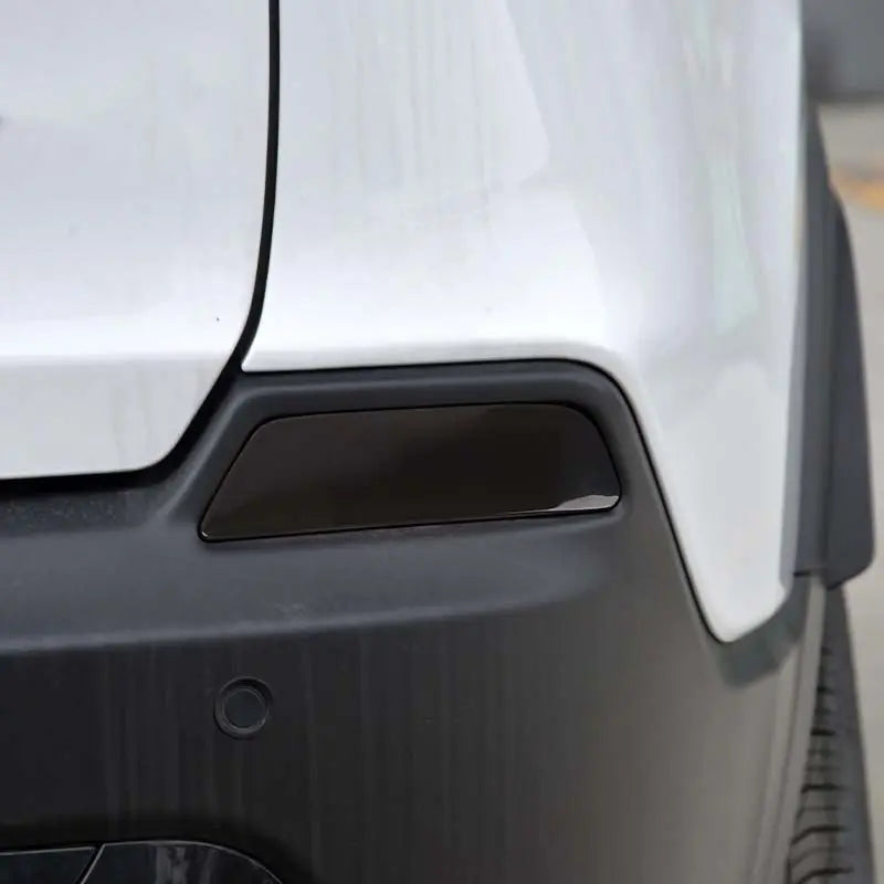 For 2019+ Jeep Cherokee Smoked Rear Fog Light Cover Trim